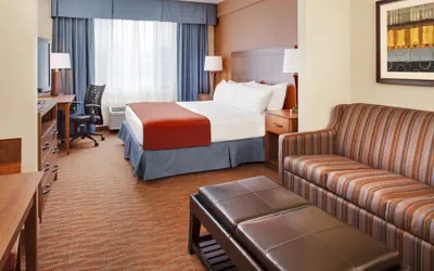 Holiday Inn Express Hotel & Suites Coralville by IHG