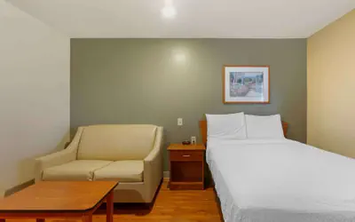 Extended Stay America Select Suites - Kansas City - Stadium