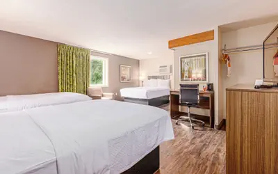 Econo Lodge Cherokee Near Island Park