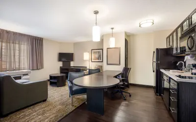 Sonesta Simply Suites Chicago O'Hare Airport