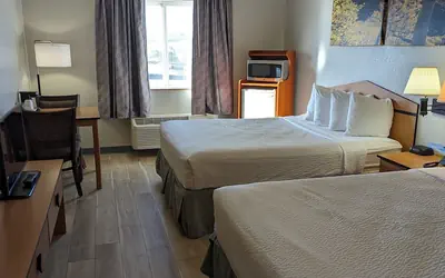 Days Inn & Suites by Wyndham Castle Rock