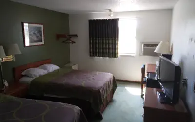 Capital O Amerihost Inn and Suites Kingdom City Hwy 54 MO