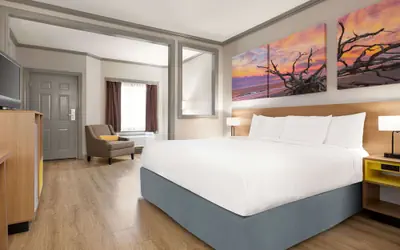 Days Inn by Wyndham Kingsland GA