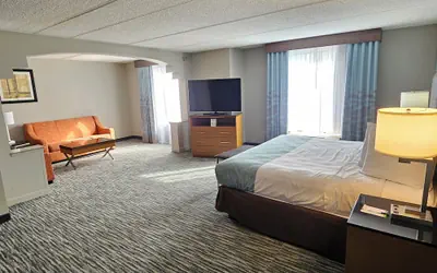 Wingate by Wyndham Greensboro/Coliseum