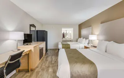 Quality Inn & Suites Hot Springs-Lake Hamilton