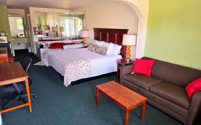 Garden Inn & Suites