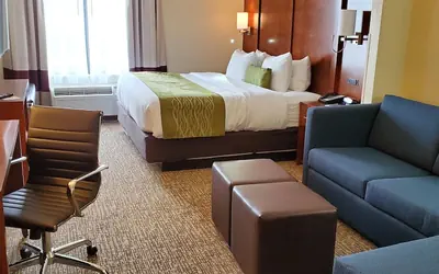Comfort Inn & Suites Decatur-Forsyth