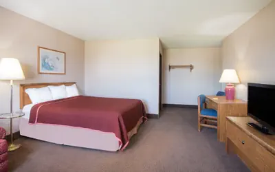 Super 8 by Wyndham Abilene KS