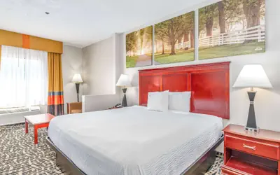 Days Inn & Suites by Wyndham Prattville-Montgomery