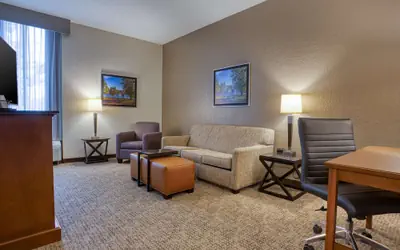 Drury Inn & Suites St. Louis - Fairview Heights