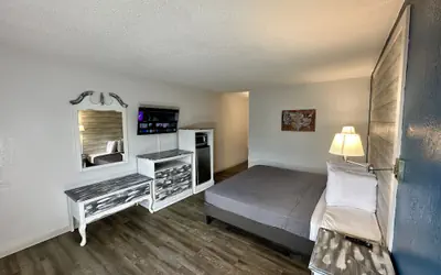 Ozark Inn and Suites