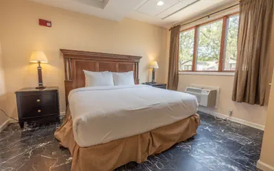 Ocean Inn & Suites