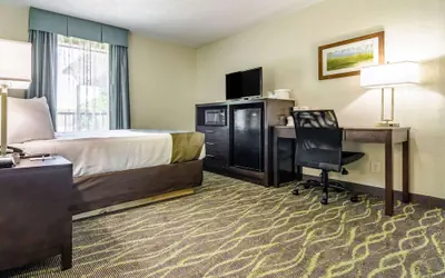Quality Inn & Suites Creedmoor - Butner