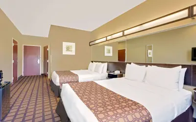 Microtel by Wyndham Perry National Fairground Area I-75