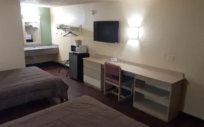 Mentor Home Inn and Suites