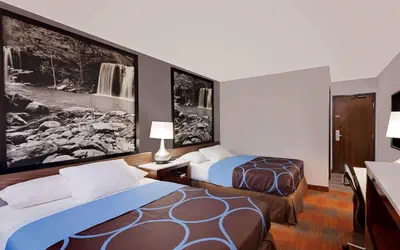 Super 8 by Wyndham Fayetteville