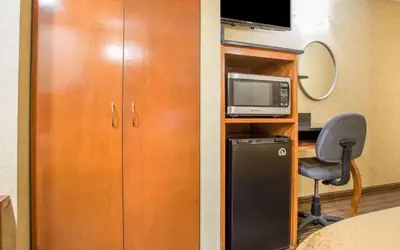 Quality Inn & Suites North-Polaris