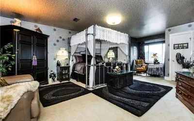 Matthews Manor Bed & Breakfast