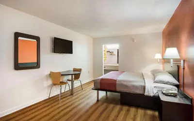 Motel 6-Warner Robins, GA