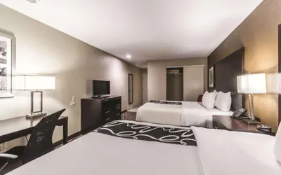 La Quinta by Wyndham Collinsville - St. Louis