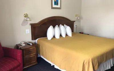 Knights Inn Harrisonville