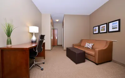 Comfort Suites