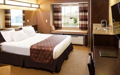 Microtel Inn & Suites by Wyndham St Clairsville - Wheeling