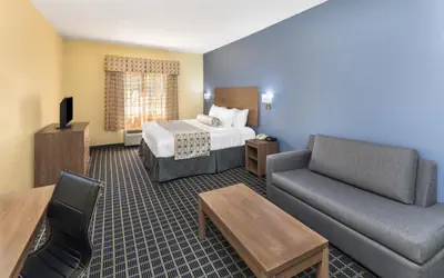 Days Inn & Suites by Wyndham Union City