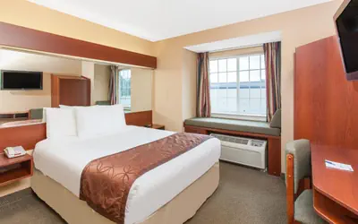 Microtel Inn by Wyndham Rogers
