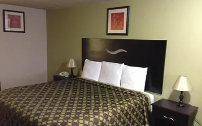 Americas Best Value Inn Kansas City East - Independence