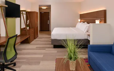 Holiday Inn Express & Suites Salem by IHG