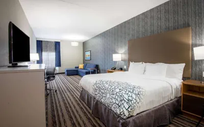 La Quinta by Wyndham Buffalo Amherst