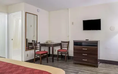 Econo Lodge Cameron