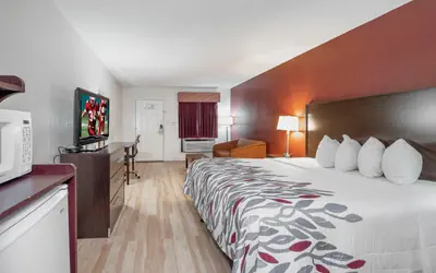 Red Roof Inn & Suites Rome
