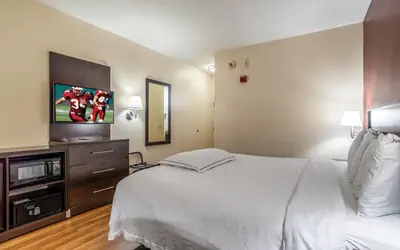 Red Roof Inn PLUS Henderson