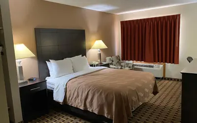 Quality Inn Morton at I-74