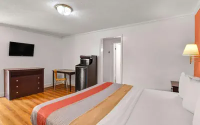 Motel 6-Americus, GA