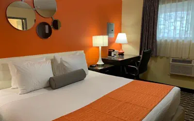 Howard Johnson by Wyndham North Bergen