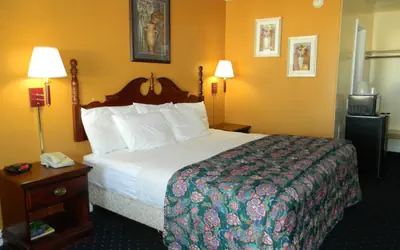 Fairfax Motel
