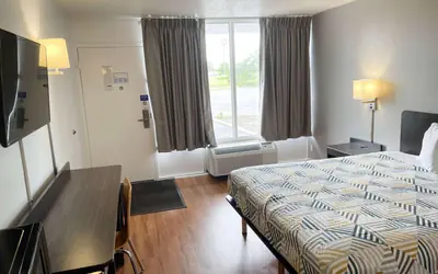 Motel 6-Troy, OH
