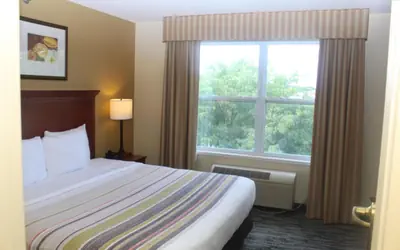 Country Inn & Suites by Radisson, Crystal Lake, IL