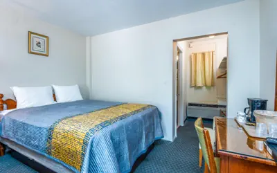Parkway Inn