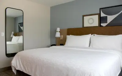 Staybridge Suites - Iowa City - Coralville by IHG