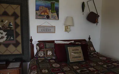 Crest Country Inn