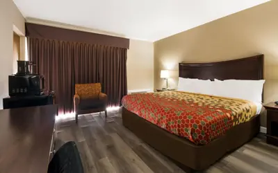 Perry Inn & Suites National Fairground I 75
