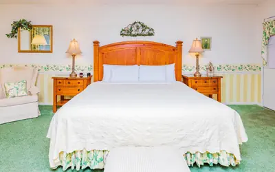 Azalea Garden Inn