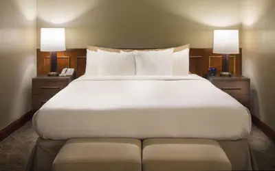 DoubleTree by Hilton Chicago - Oak Brook