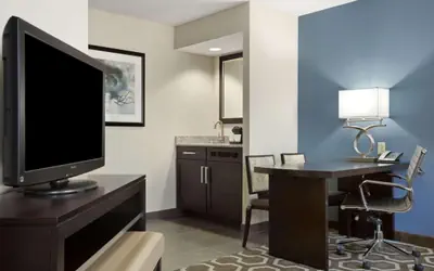 Embassy Suites by Hilton St Louis Airport