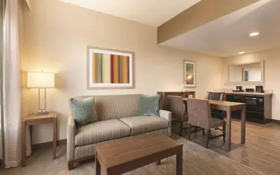 Embassy Suites by Hilton Akron Canton Airport