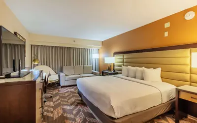 DoubleTree by Hilton Lawrence